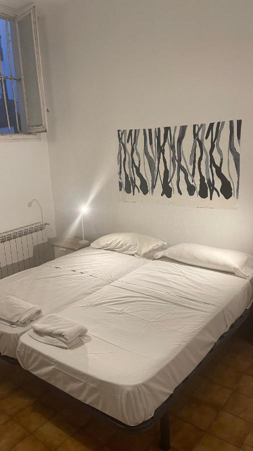 Leon Habitaciones Madrid Exteriör bild